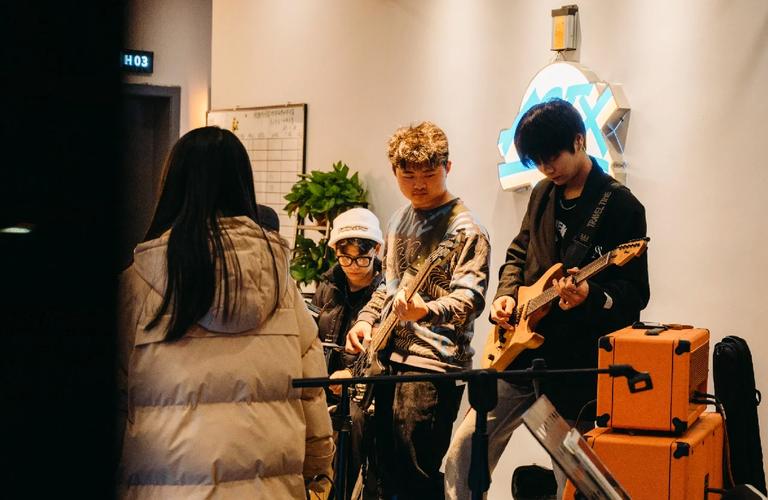 NAVI 将与 Spirit 相遇；而 Mouz 将在 Blast.tv Austin Major 2025 第三阶段的第三轮中与 Liquid 对阵