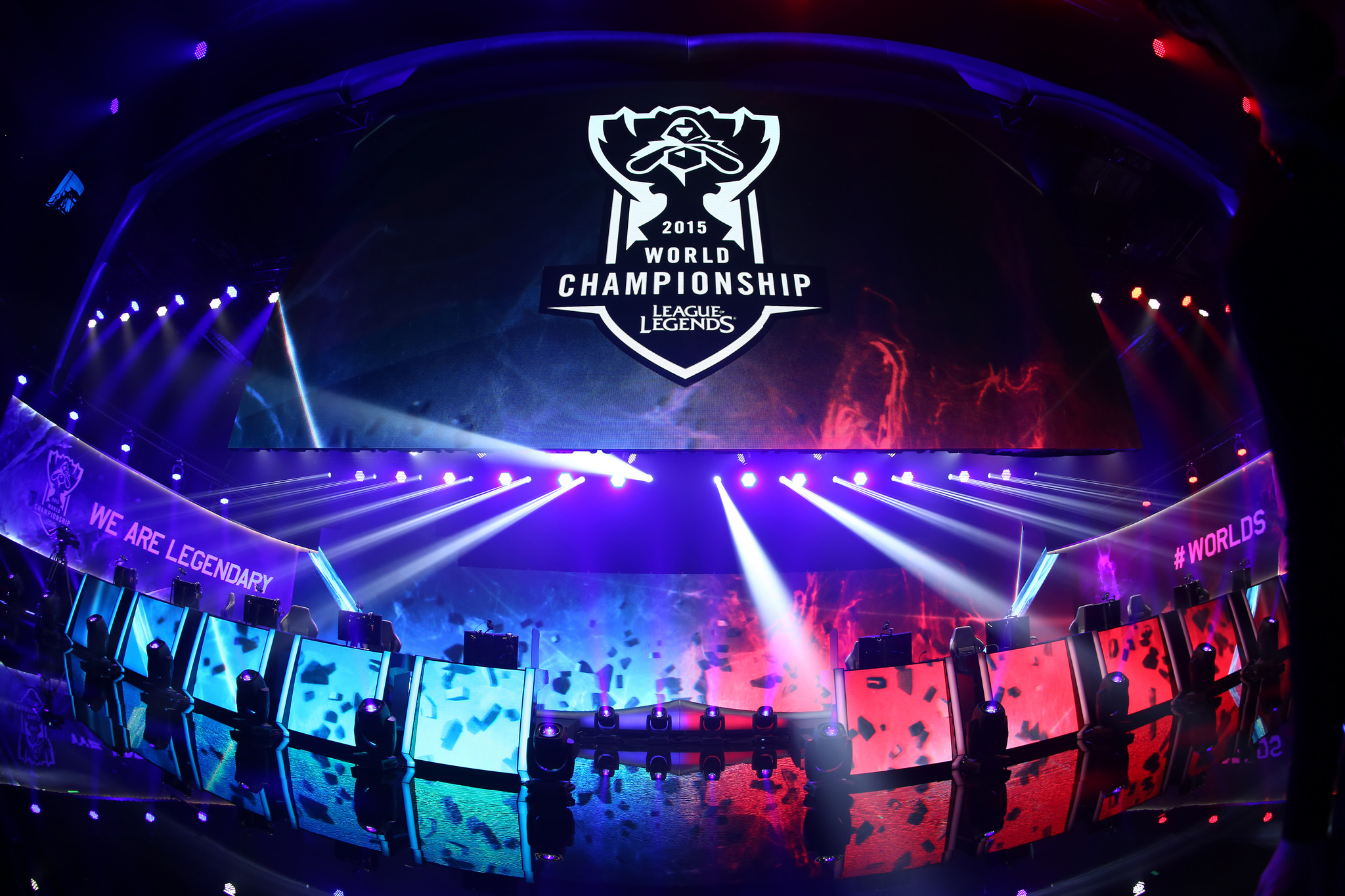 资讯绝地求生 尊重所有声音，但只成为自己