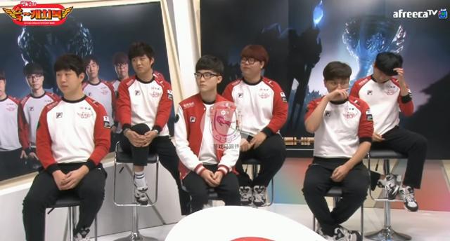 Faker：作为国家队队长夺冠是首要的，上届一天只吃一餐面包