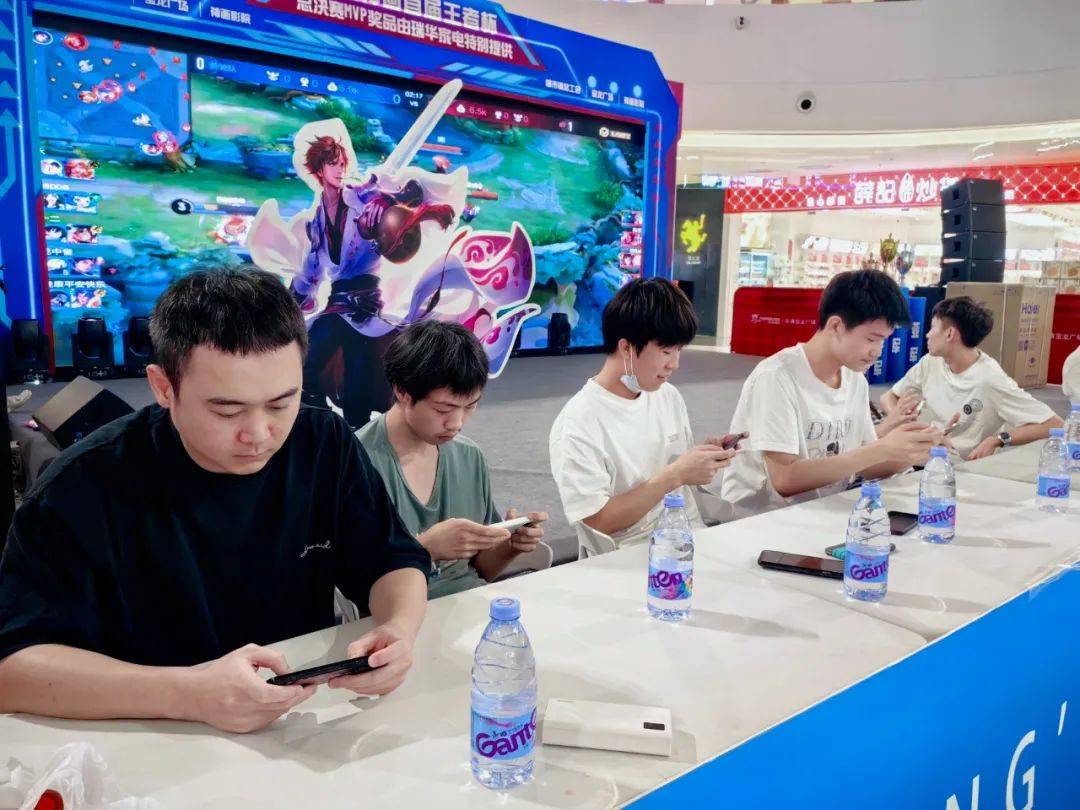 打破内心的魔鬼！JKL的阿希以50,000伤害带领团队进攻， Top Esports 消灭了 Bilibili Gaming 结束了八连败